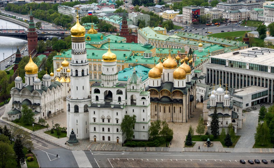 Соборная площадь в Москве