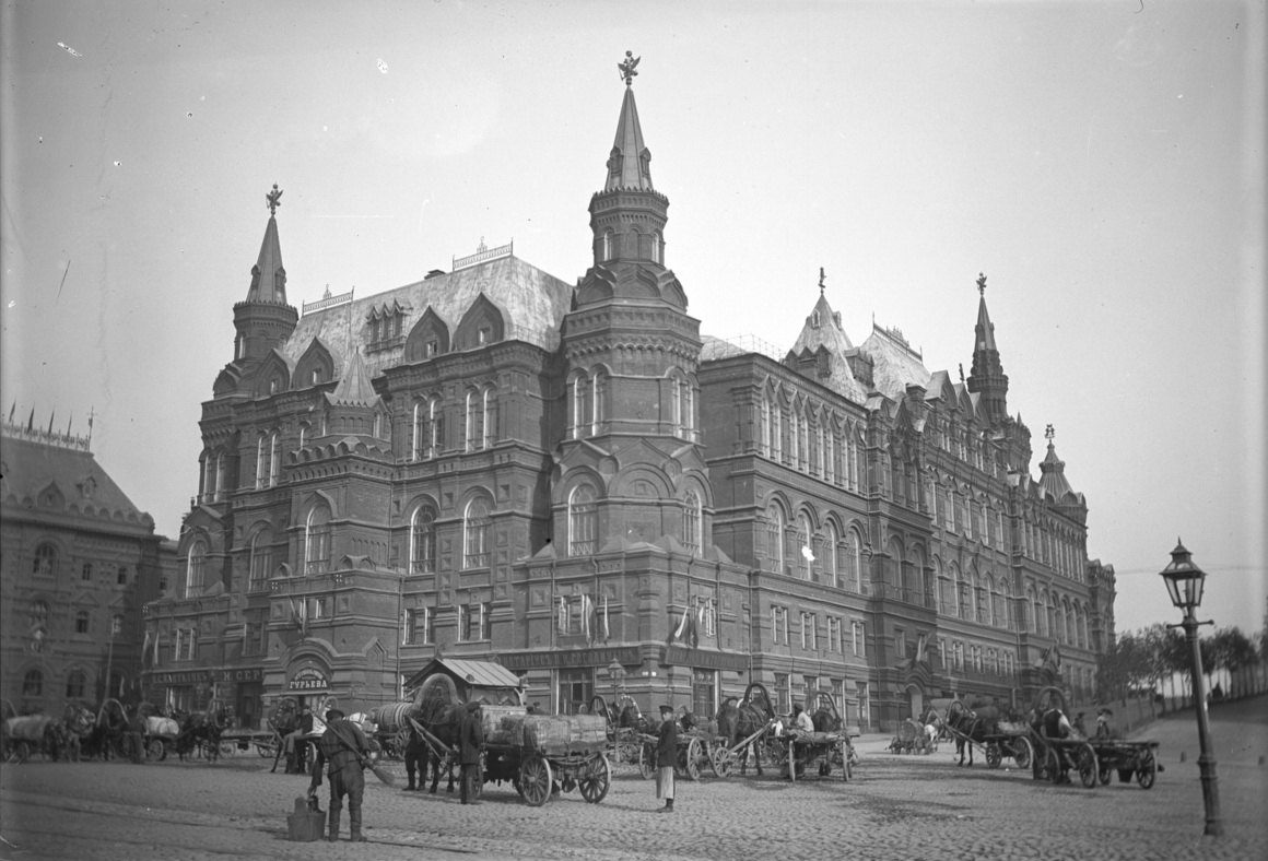 Исторический музей в Москве, архивная фотография 1897г.