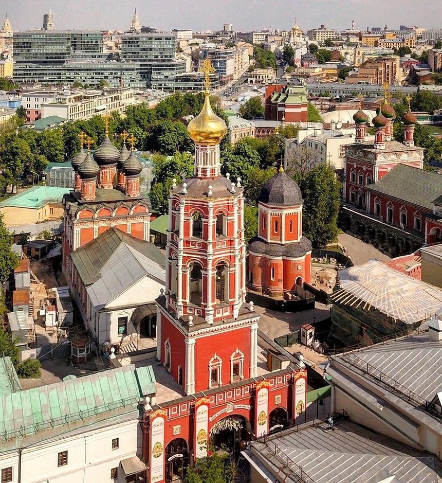 Колокольня Высоко-Петровского монастыря