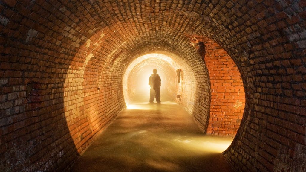 Подземная прогулка с диггером по рекам Москвы