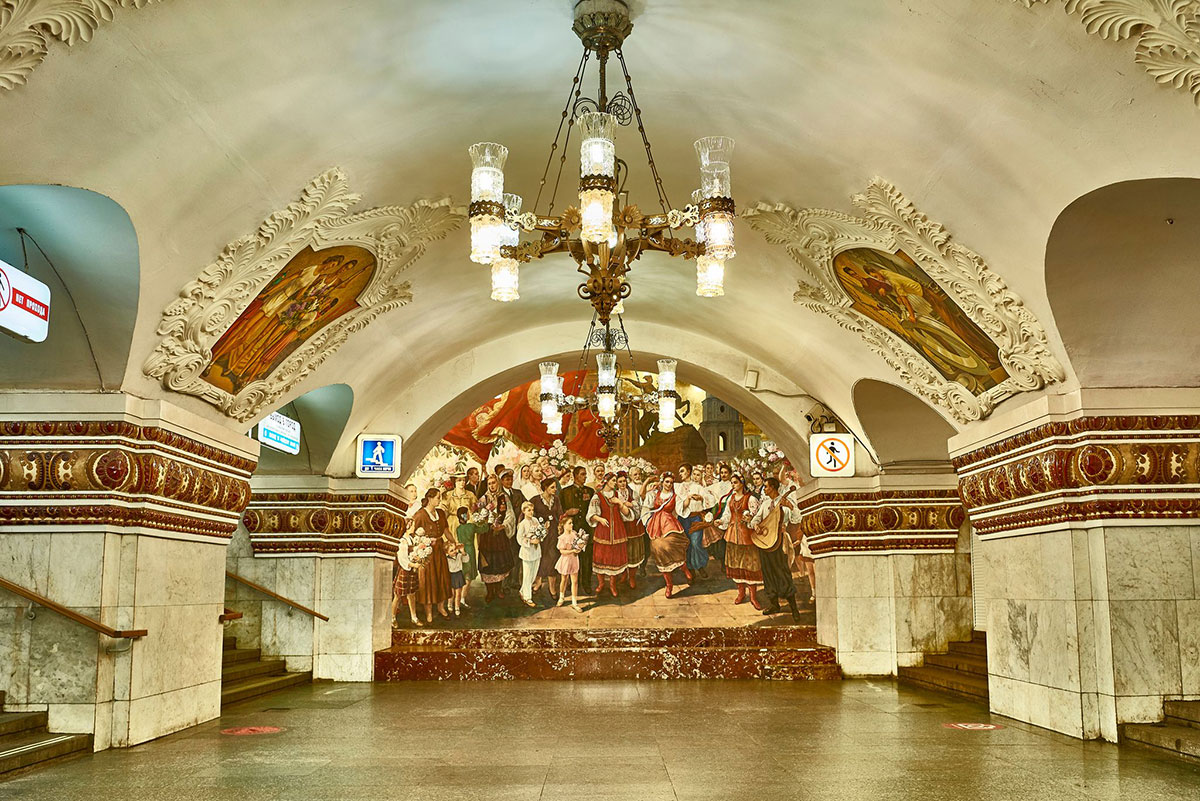 Экскурсия - Московское метро: подземный храм СССР