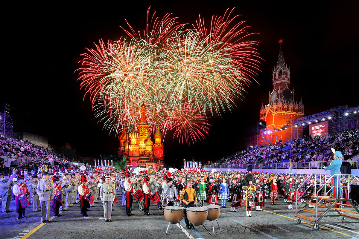 Салют на Красной площади в 2022 году, фестиваль "Спасская башня"