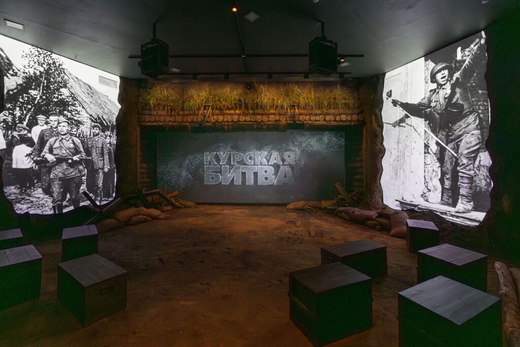 Экспозиция «Путь к Победе» в музее Победы на Поклонной горе в Москве
