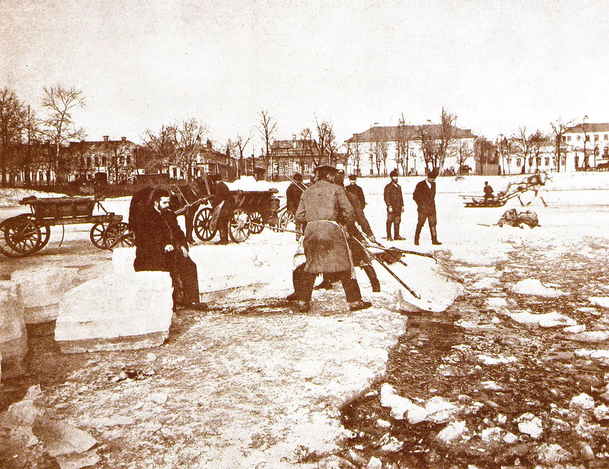 Заготовка льда на Патриаршем пруду, 1900-1910 год