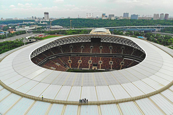 Крыша стадиона «Лужники» в Москве