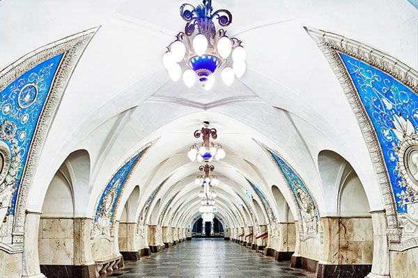 Необычная экскурсия - Подземные дворцы Москвы