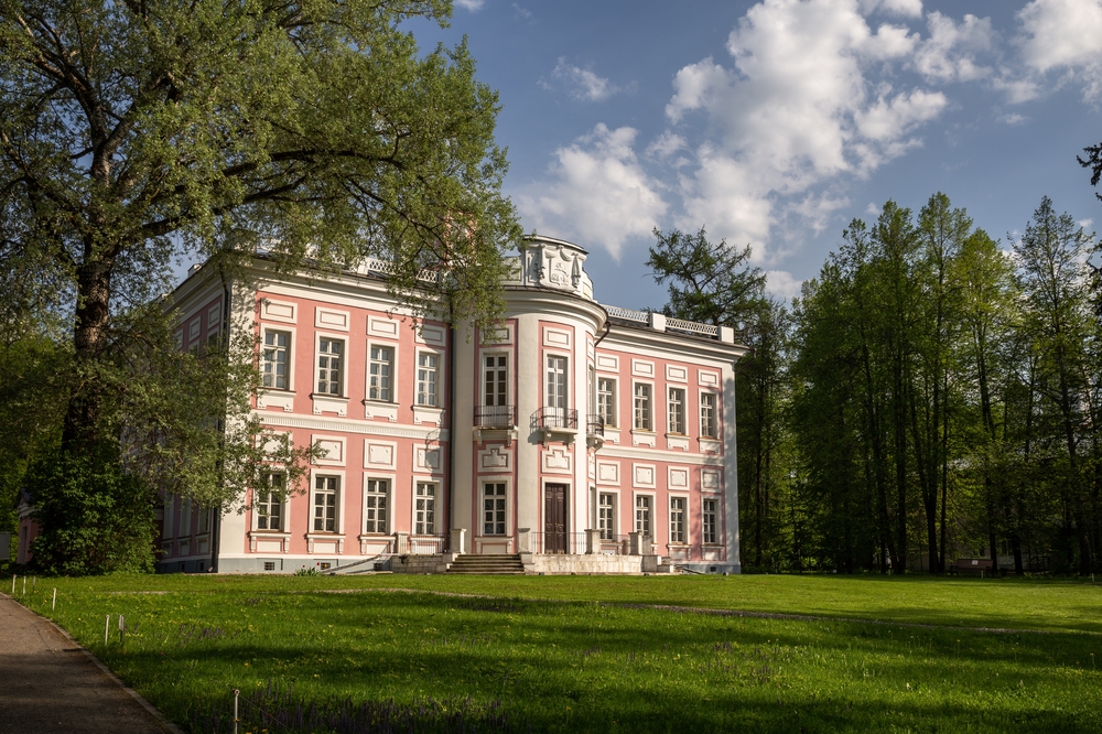 Bolshiye,Vyazyomy,Estate,Main,Building,,The,Former,Palace,Of,Prince
