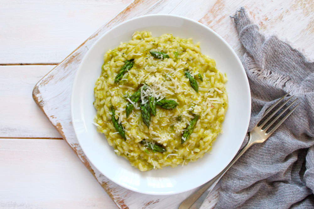 Italian,Risotto,With,Spring,Asparagus,And,Parmesan,Cheese,In,A