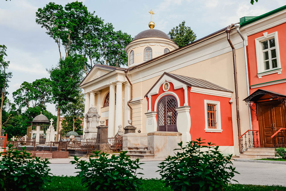Церковь Михаила Архангела в Донском монастыре