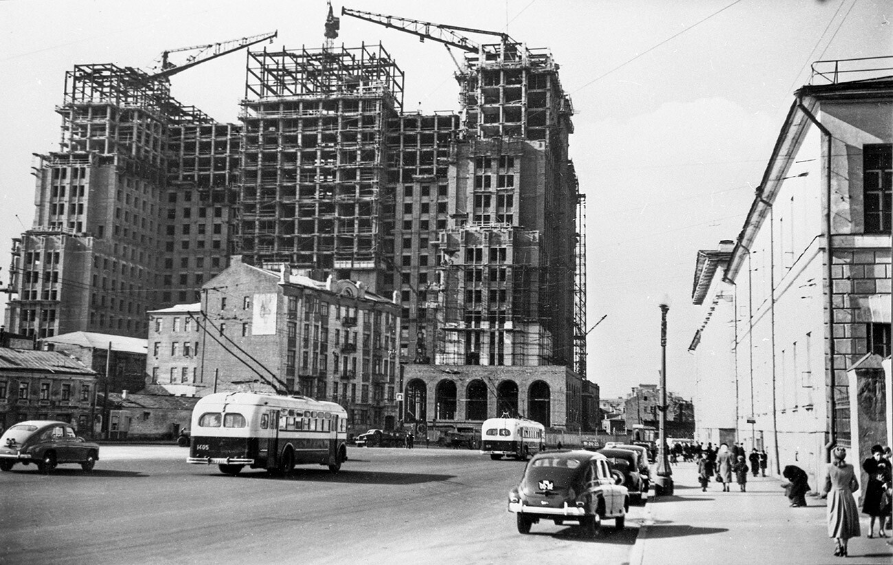 Строительство высотного здания на площади Восстания в Москве, И. Шагин, сентябрь-октябрь 1951 г. 