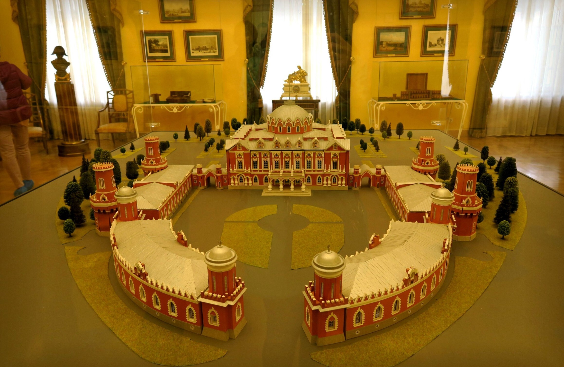 Макет Петровского Путевого дворца в музее на первом этаже Путевого дворца в Москве