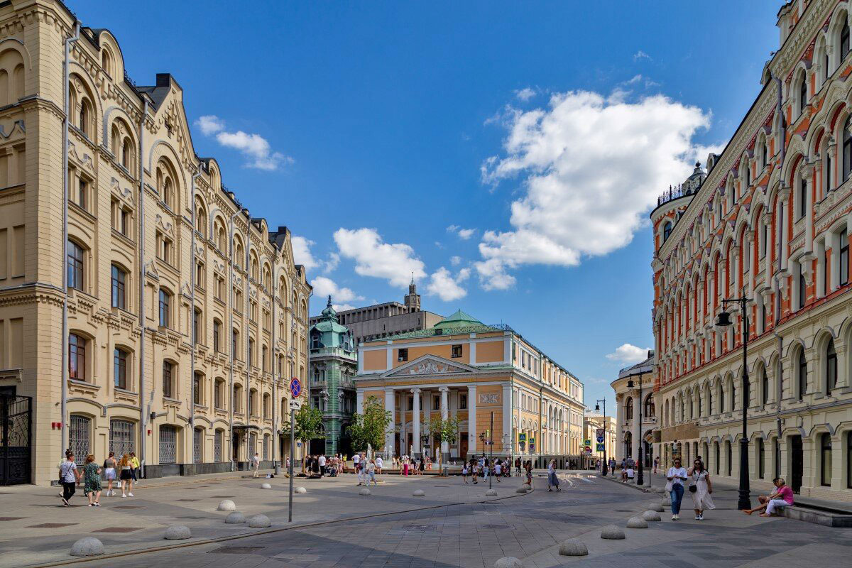 Улица Ильинка в Москве