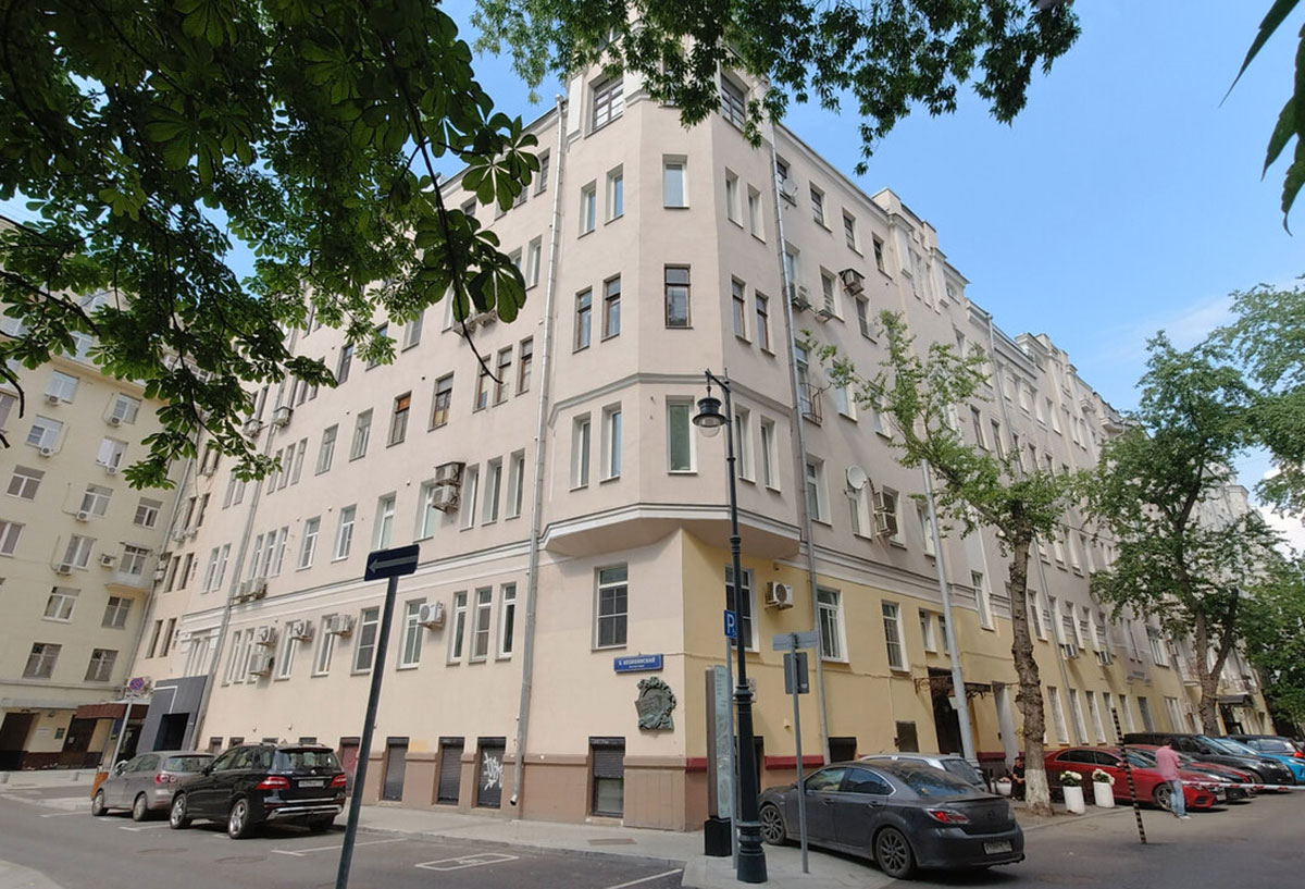 Дом, в котором жила Гурченко последние годы и где находится музей-мастерская в Москве