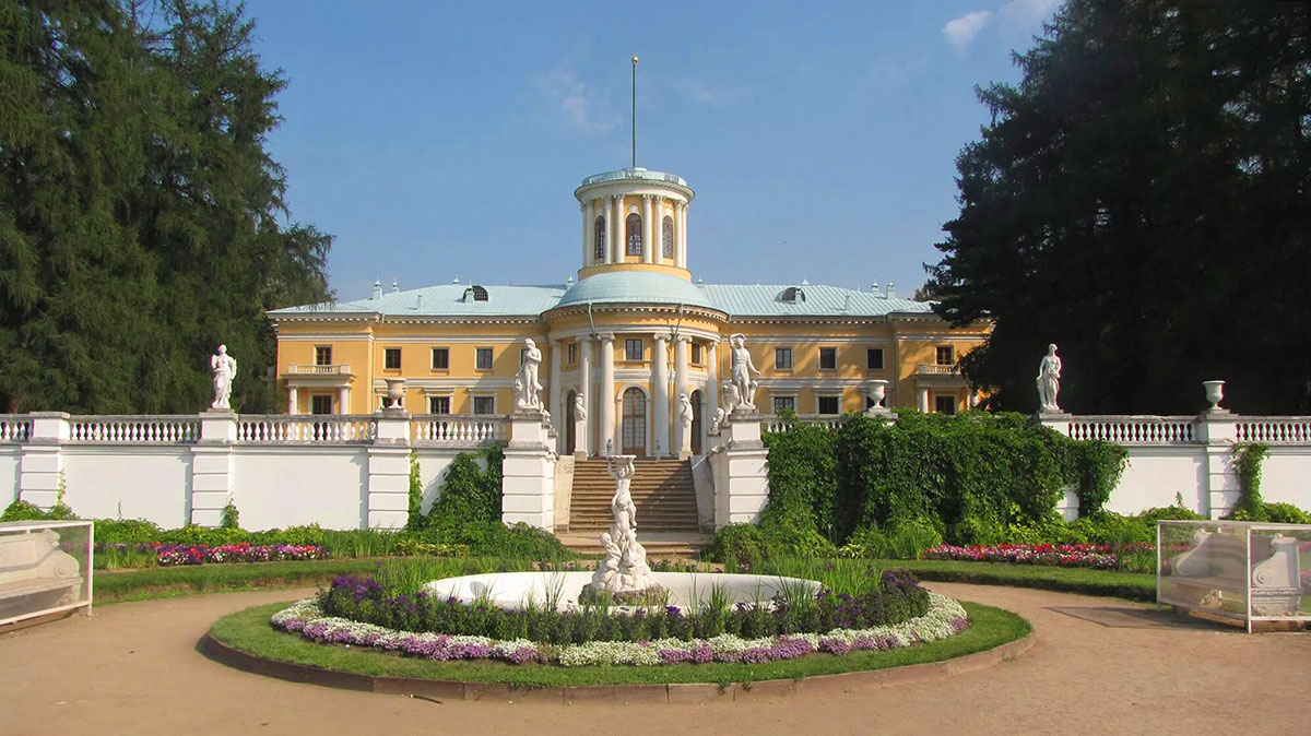 Архангельское