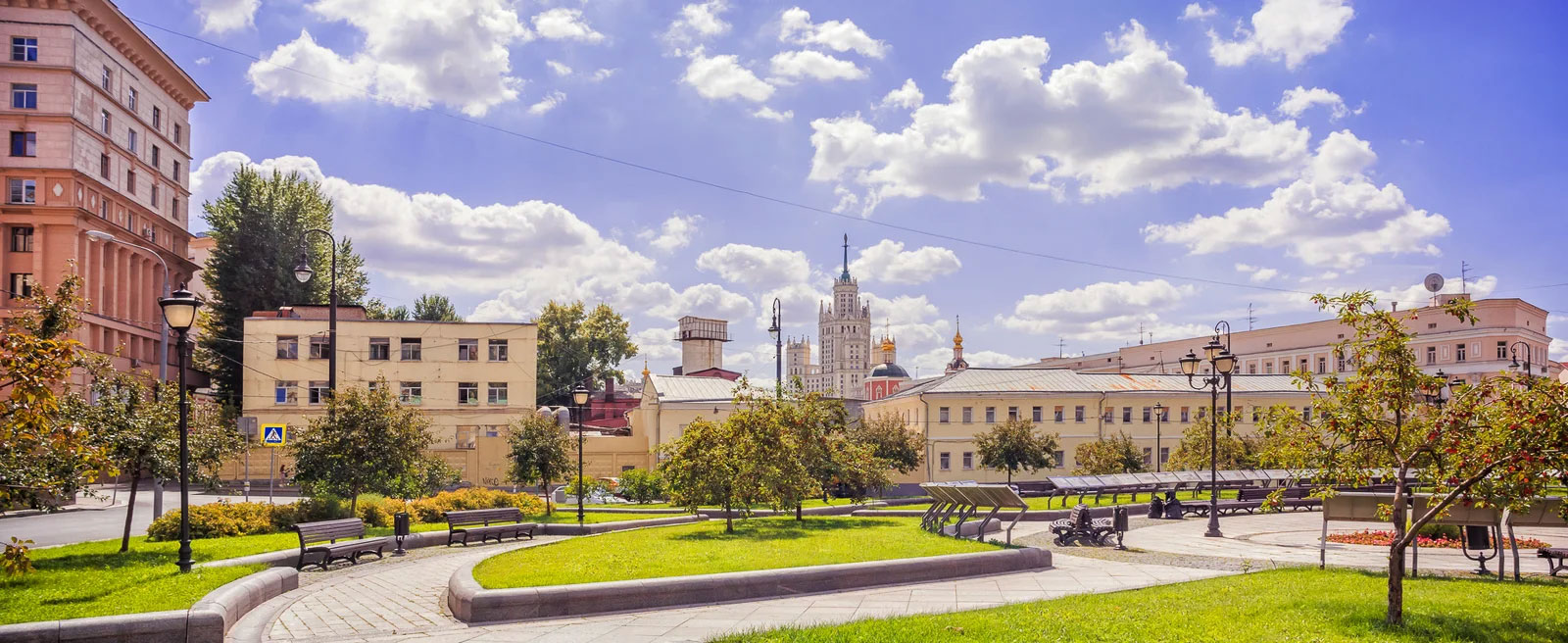 Хитровская площадь в Москве