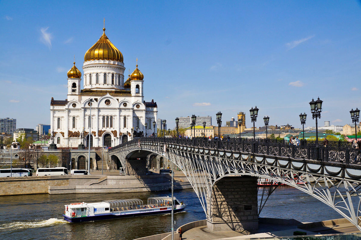 Патриарший мост в Москве