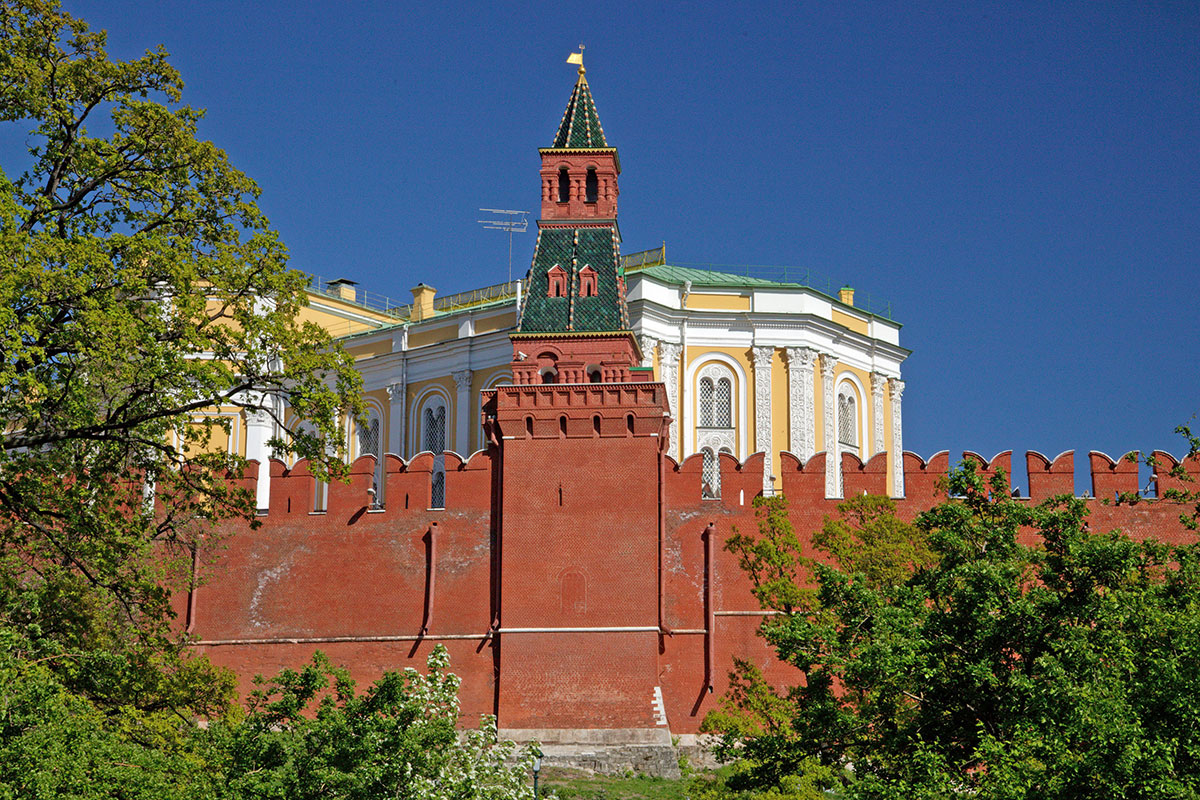Оружейная башня